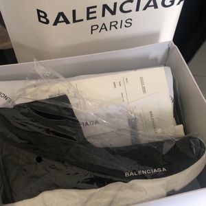 Balenciaga Runners Men’s 11